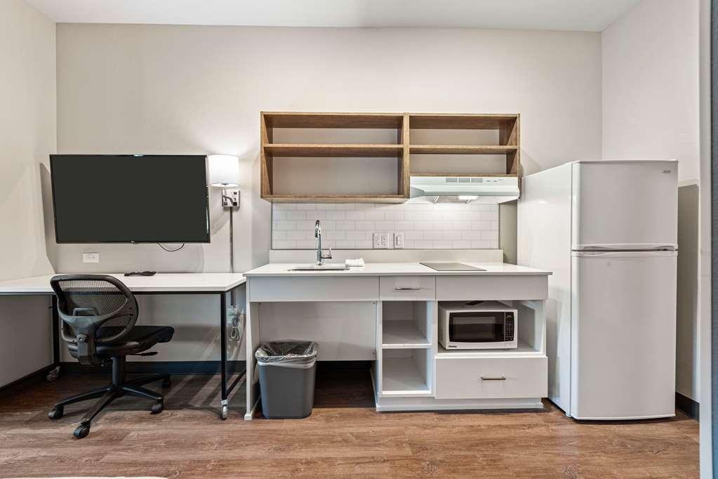 Extended Stay America Premier Suites - Orlando - 산퍼드 객실 사진